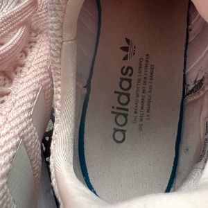 Adidas light pink women’s size 8.5 shoe
